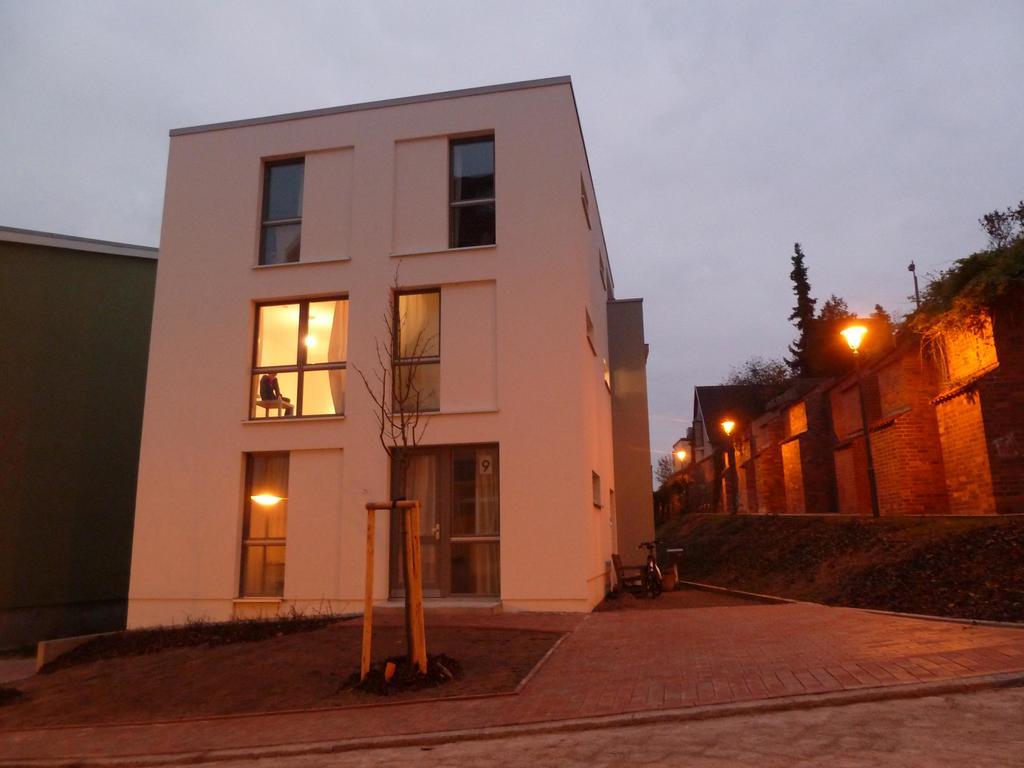 Ferienwohnung An Der Historischen Stadtmauer Rostock Oda fotoğraf