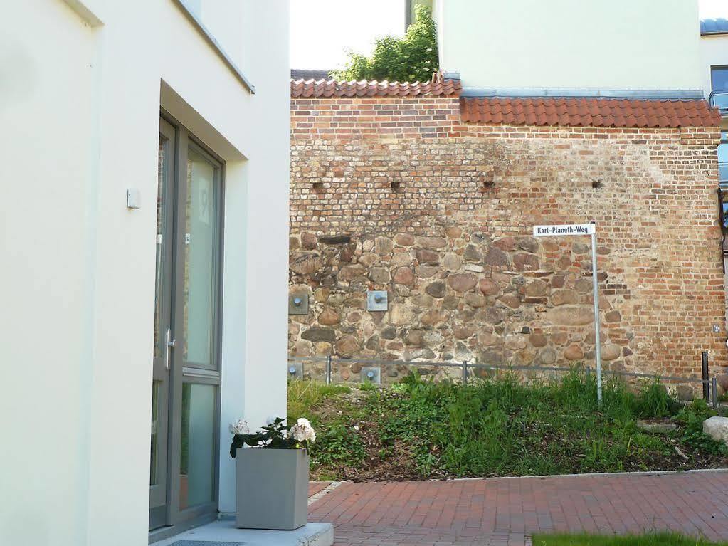 Ferienwohnung An Der Historischen Stadtmauer Rostock Dış mekan fotoğraf